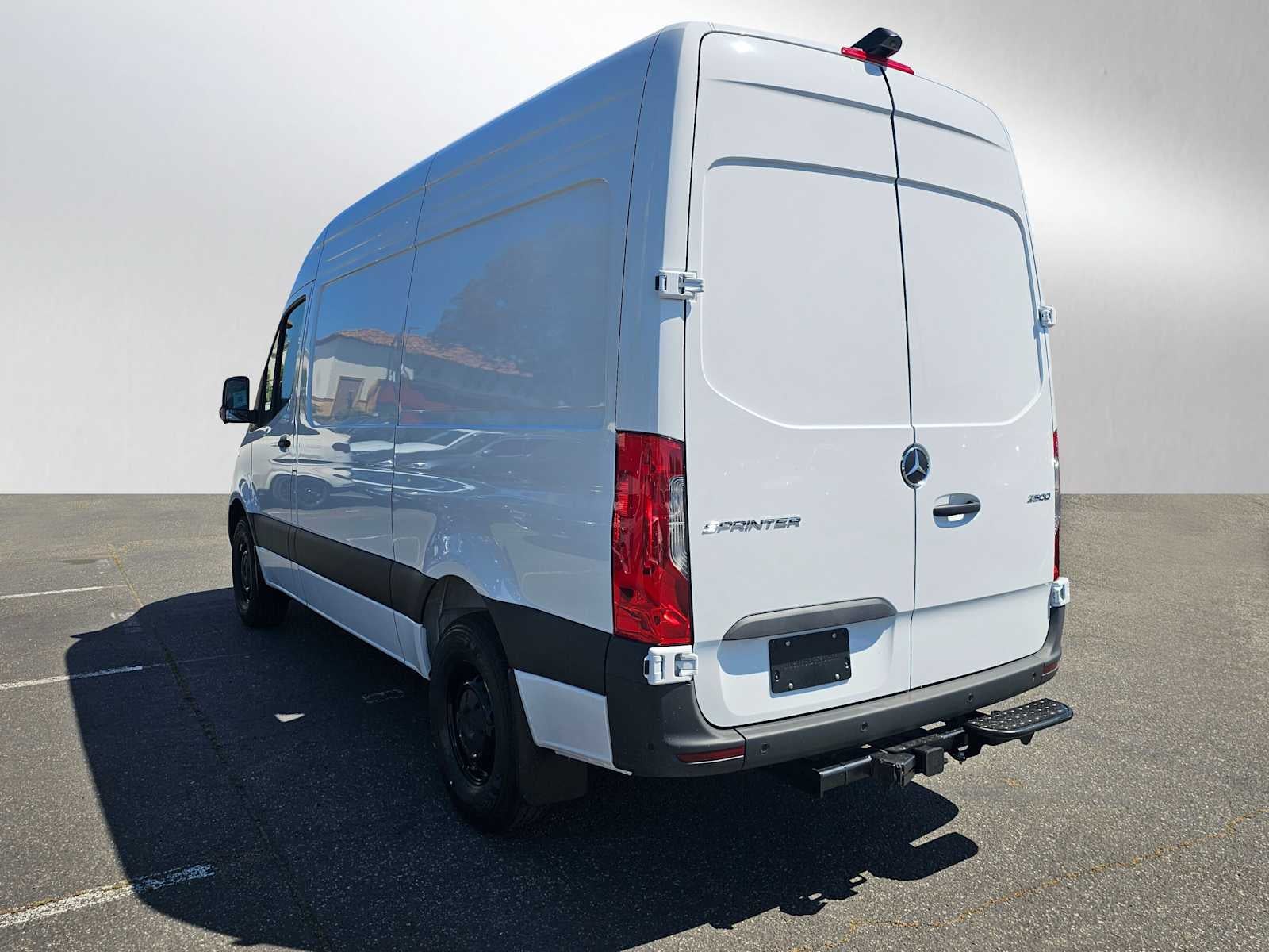 2026 Mercedes-Benz Sprinter 2500 Standard Roof I4 Diesel 144 RWD