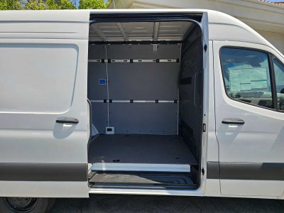 2026 Mercedes-Benz Sprinter 2500 Standard Roof I4 Diesel 144 RWD