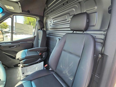 2026 Mercedes-Benz Sprinter 2500 Standard Roof I4 Diesel 144 RWD