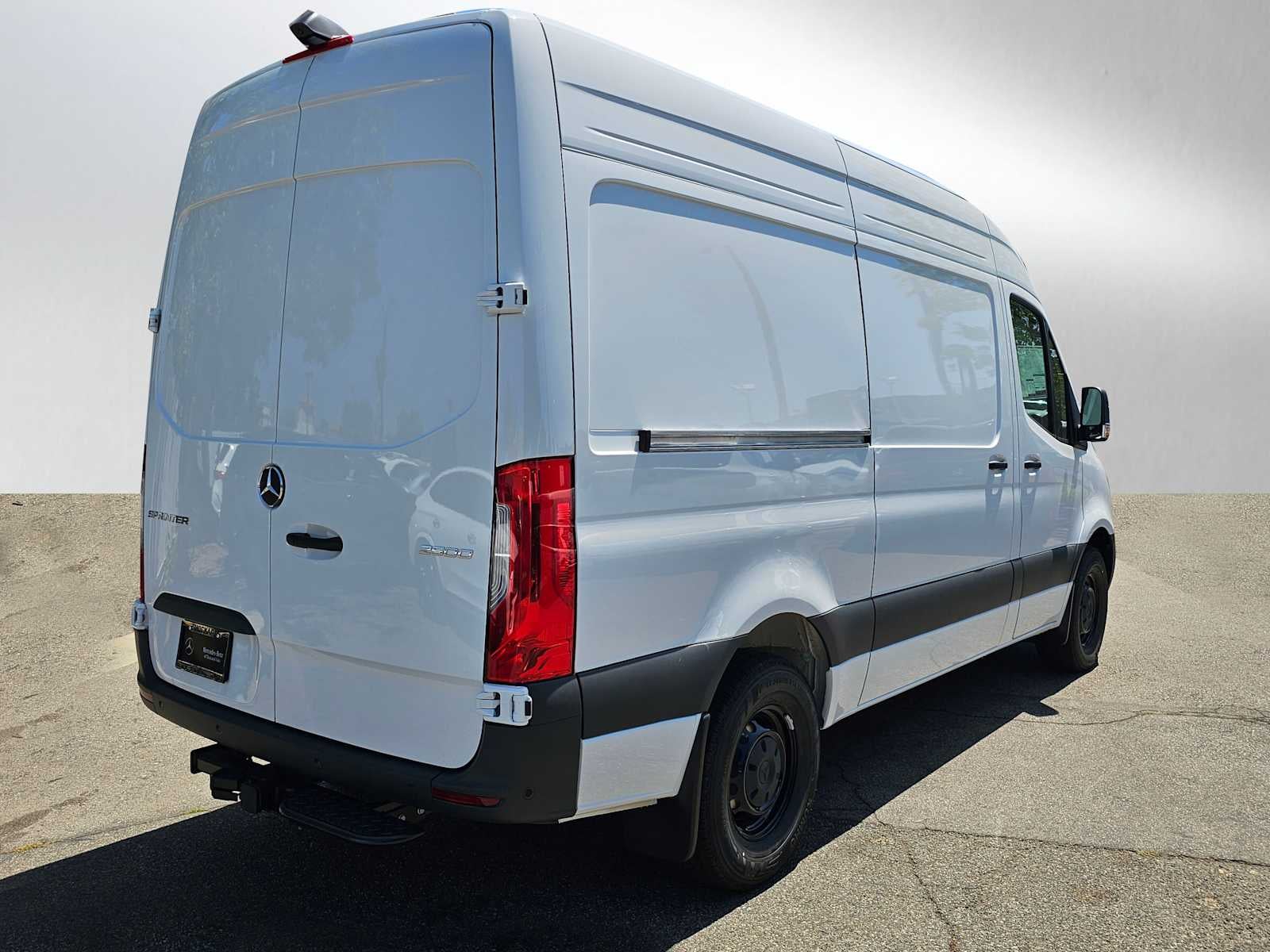 2026 Mercedes-Benz Sprinter 2500 Standard Roof I4 Diesel 144 RWD