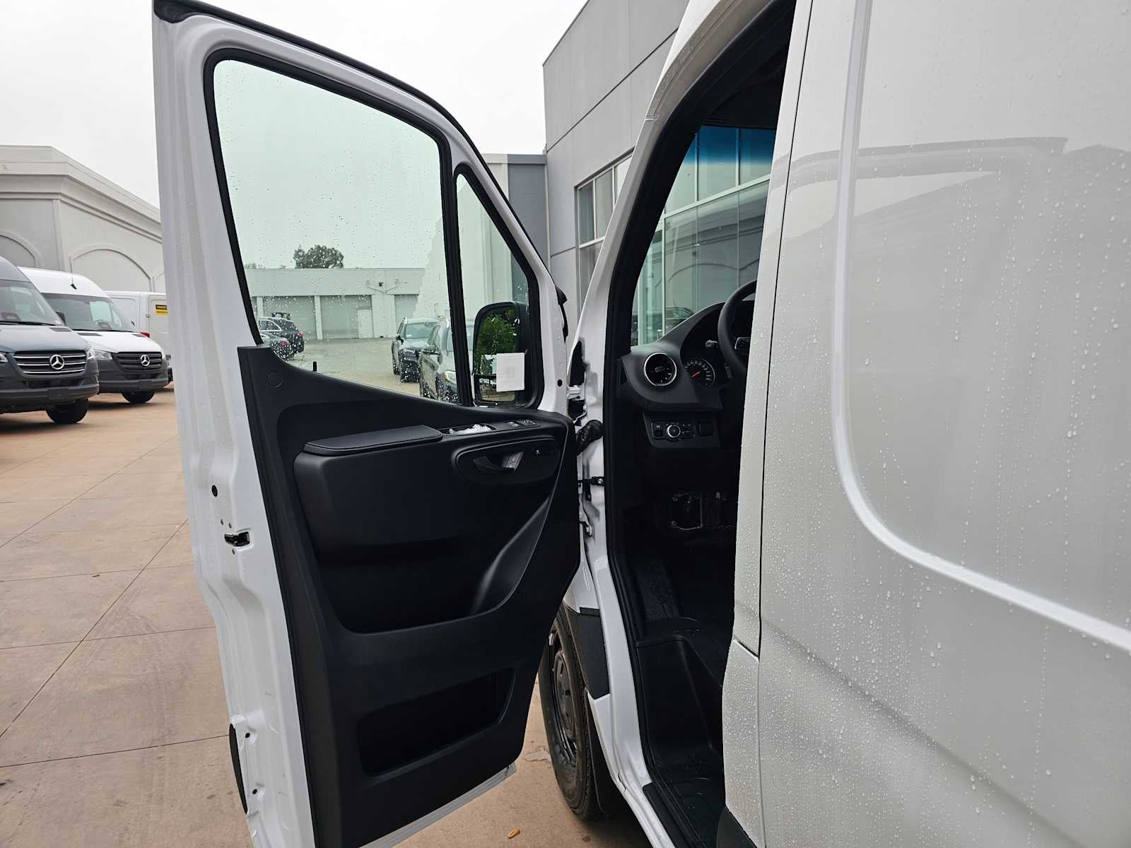 2026 Mercedes-Benz Sprinter 2500 Standard Roof I4 Diesel 144 RWD