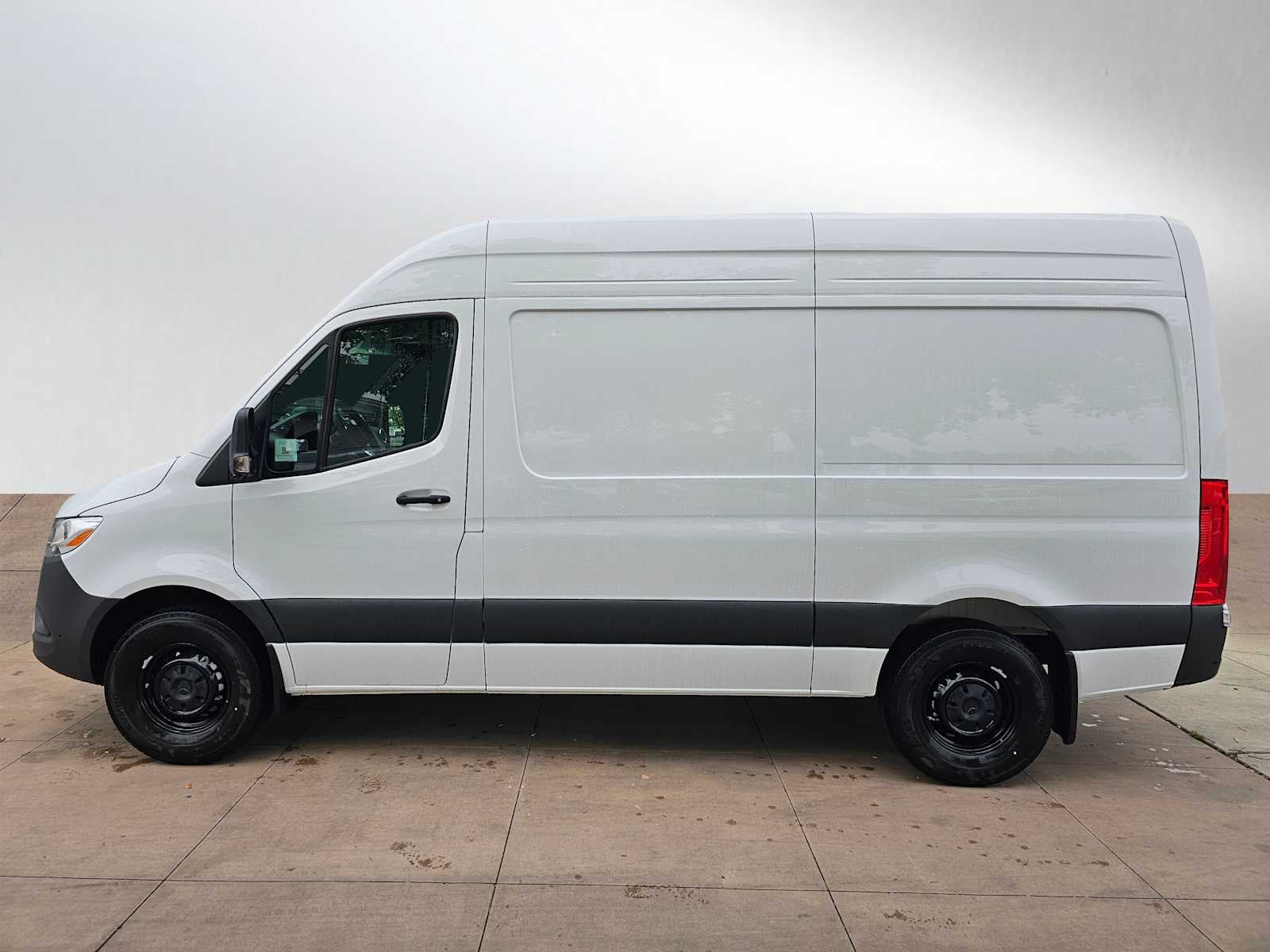 2026 Mercedes-Benz Sprinter 2500 Standard Roof I4 Diesel 144 RWD
