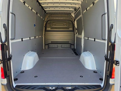 2026 Mercedes-Benz Sprinter Cargo 2500 Standard Roof I4 Diesel 144 RWD
