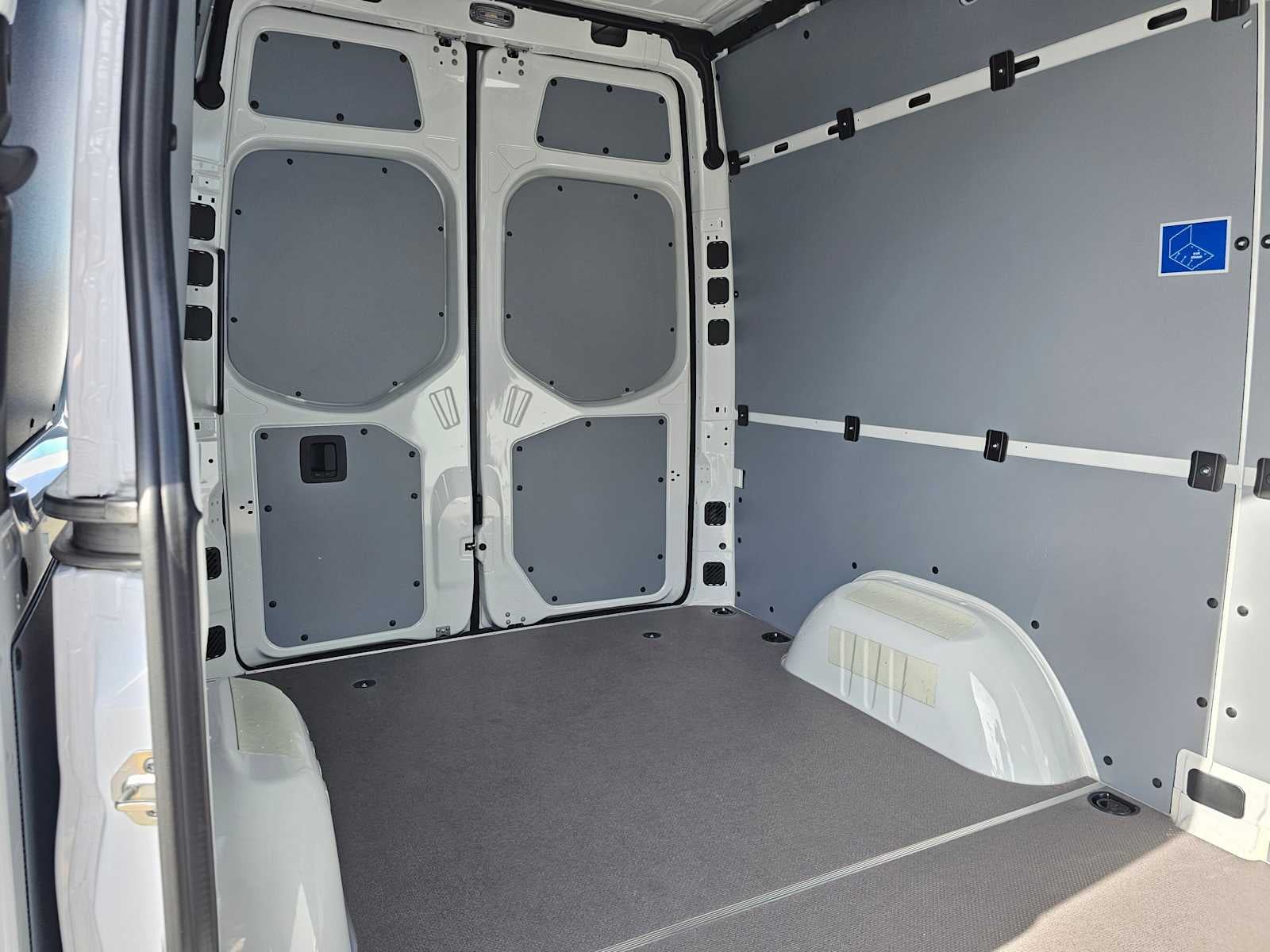 2026 Mercedes-Benz Sprinter 2500 Standard Roof I4 Diesel 144 RWD