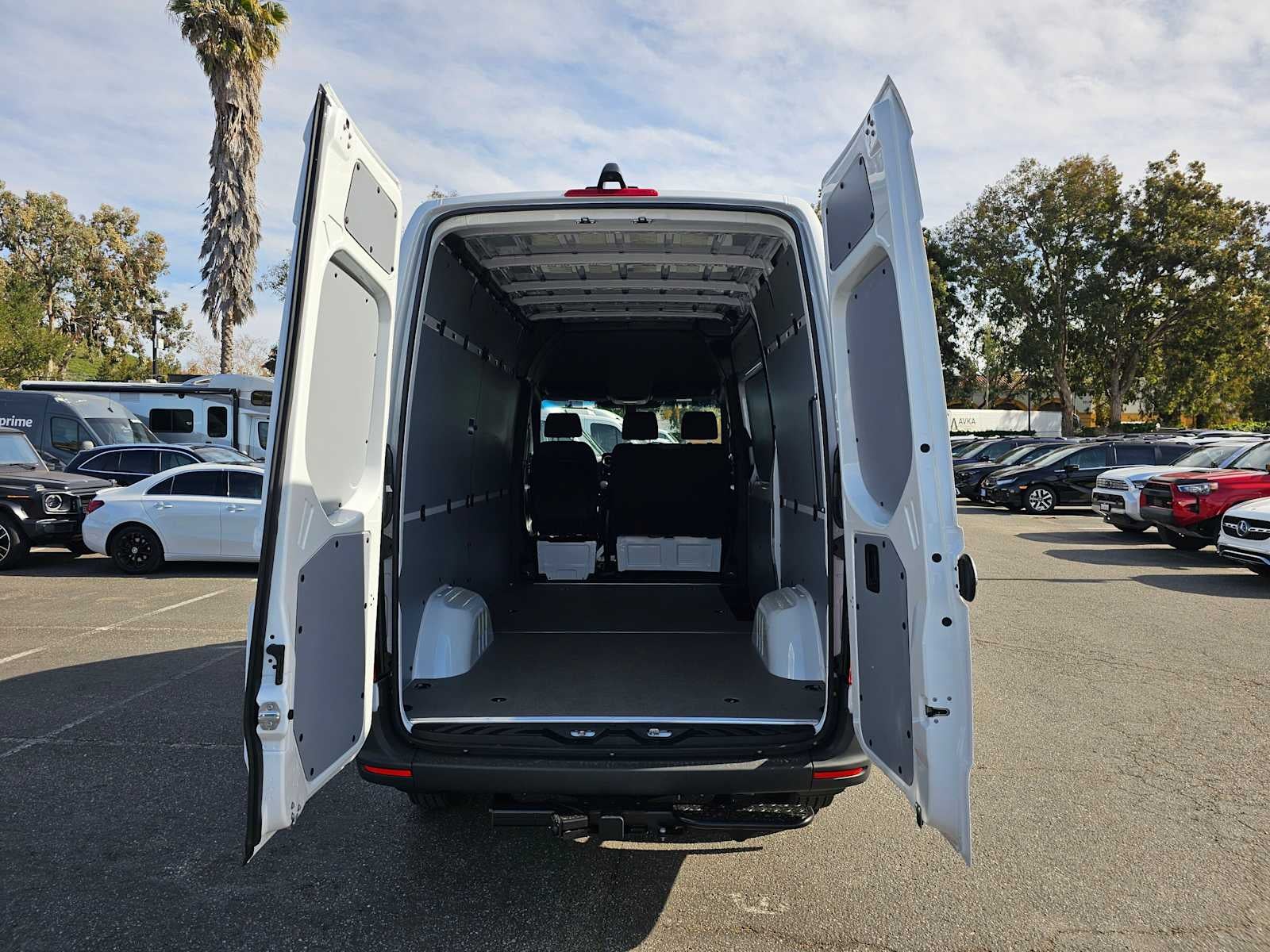 2026 Mercedes-Benz Sprinter 2500 Standard Roof I4 Diesel 144 RWD