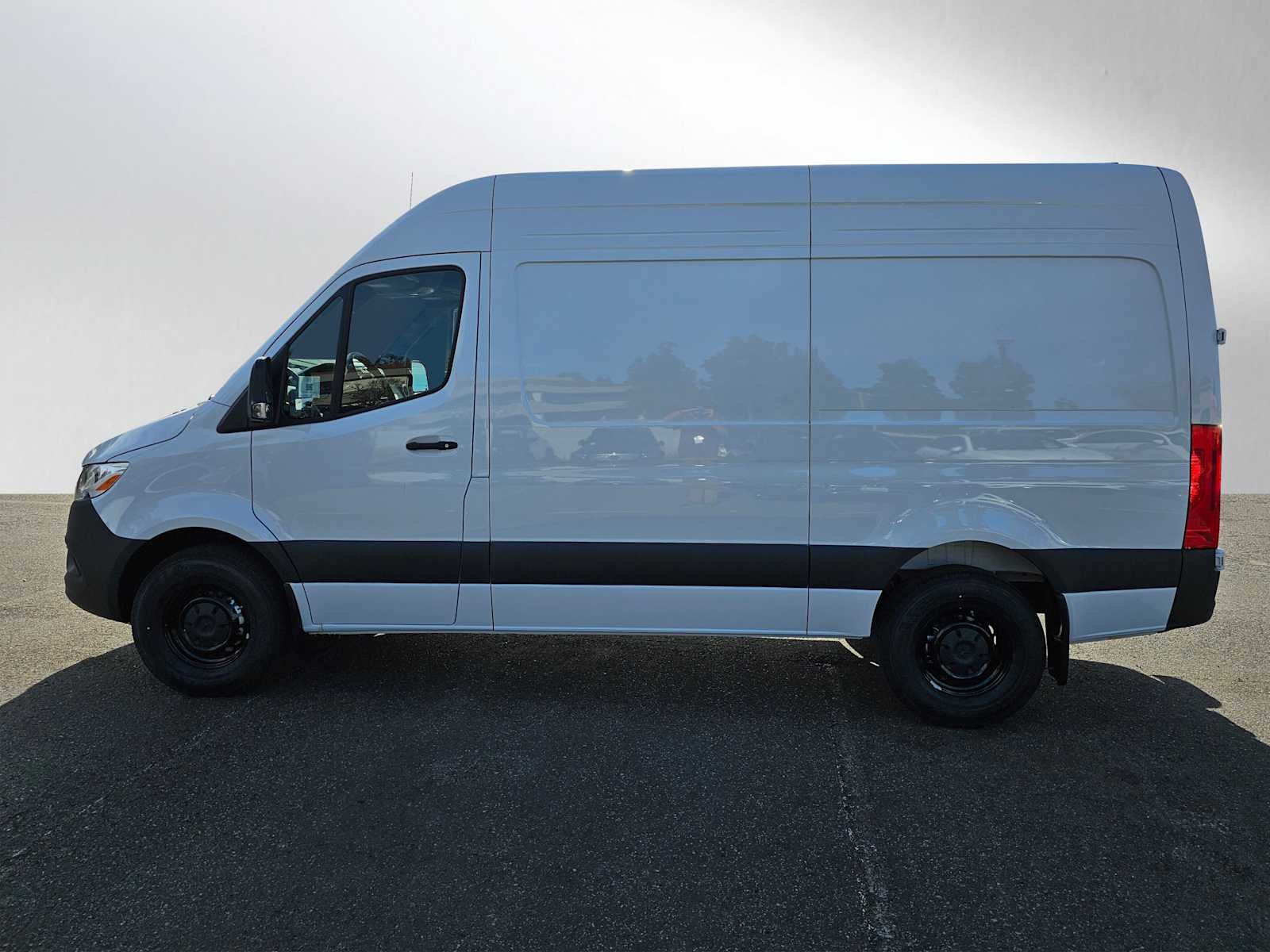 2026 Mercedes-Benz Sprinter 2500 Standard Roof I4 Diesel 144 RWD