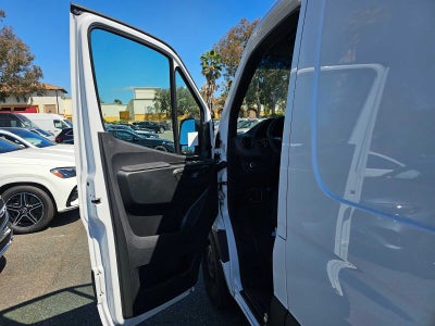 2026 Mercedes-Benz Sprinter 2500 Standard Roof I4 Diesel 144 RWD