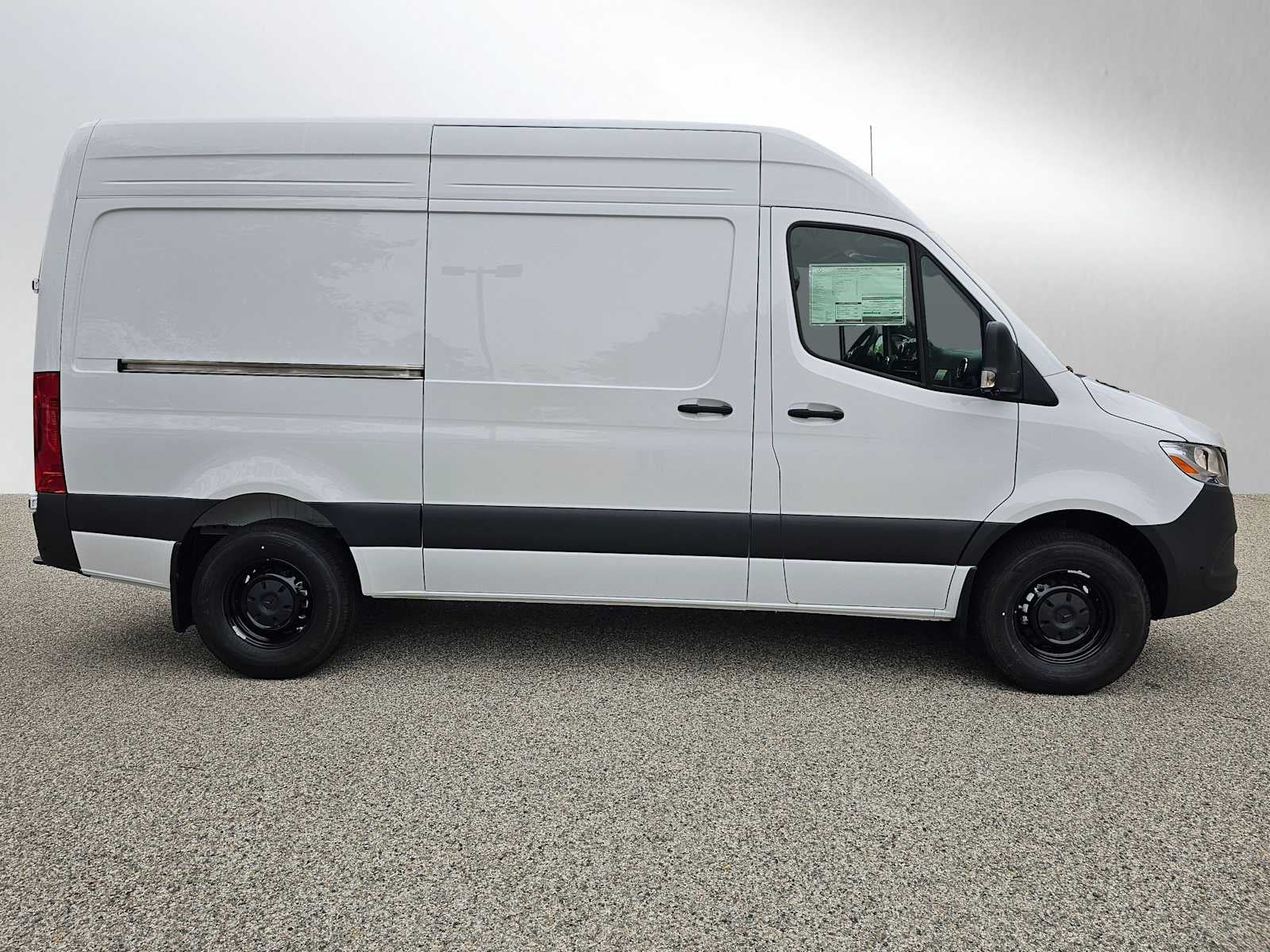 2026 Mercedes-Benz Sprinter 2500 Standard Roof I4 Diesel 144 RWD