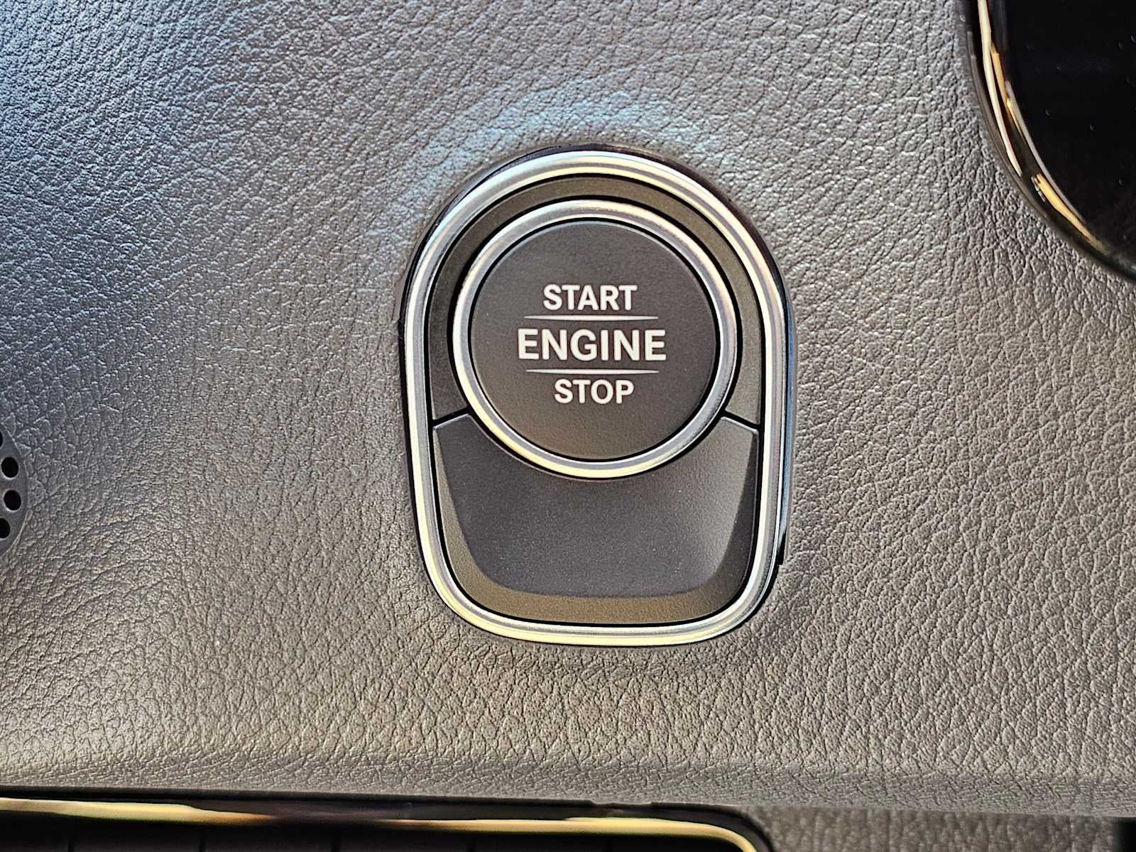 2026 Mercedes-Benz Sprinter 2500 Standard Roof I4 Diesel 144 RWD