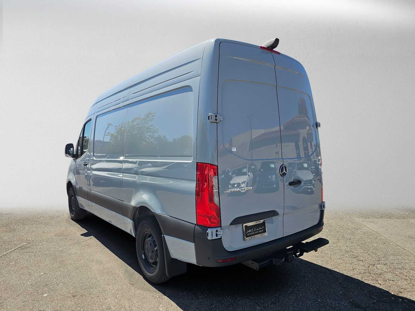 2026 Mercedes-Benz Sprinter 2500 Standard Roof I4 Diesel 144 RWD