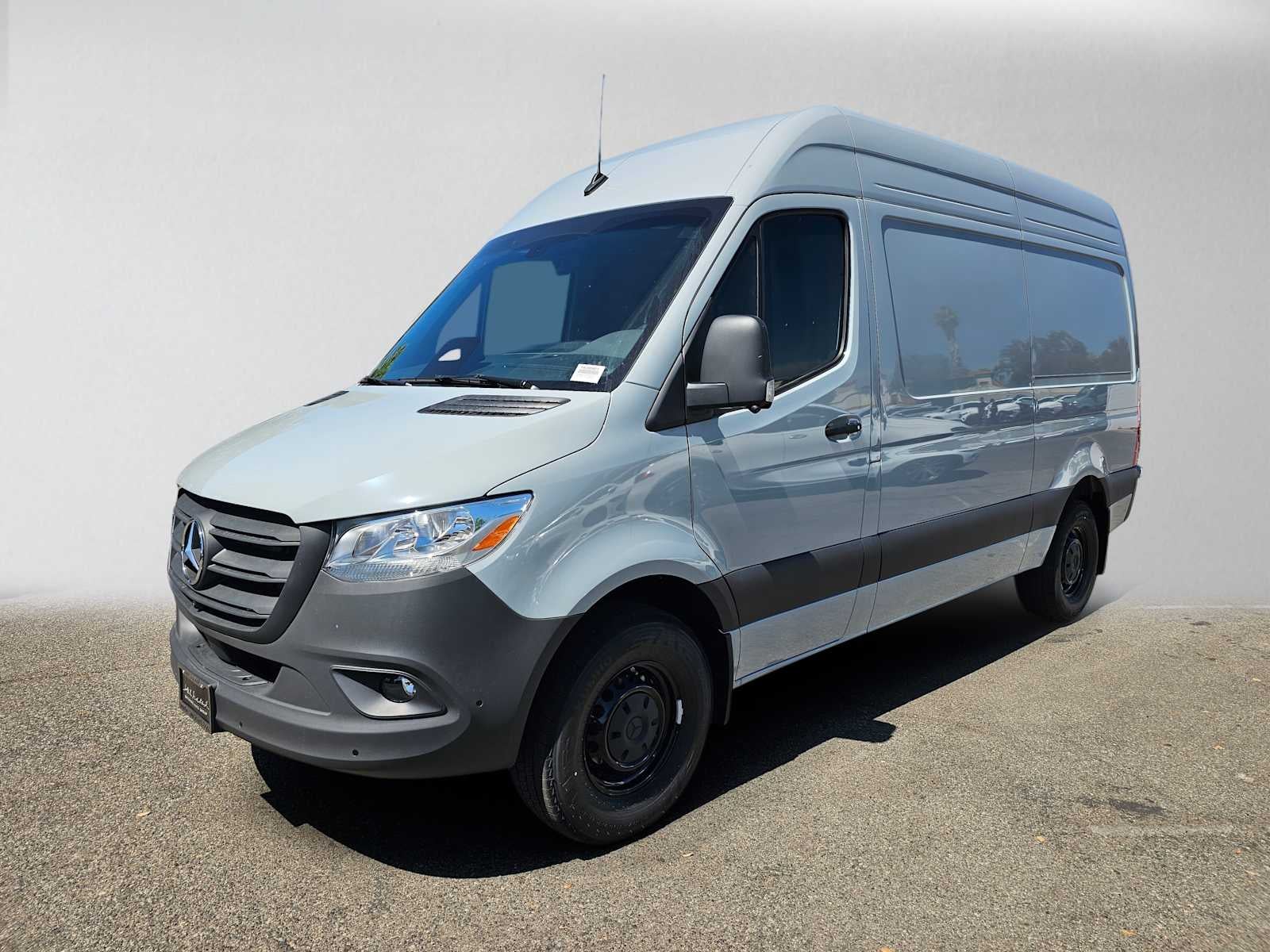 2026 Mercedes-Benz Sprinter 2500 Standard Roof I4 Diesel 144 RWD