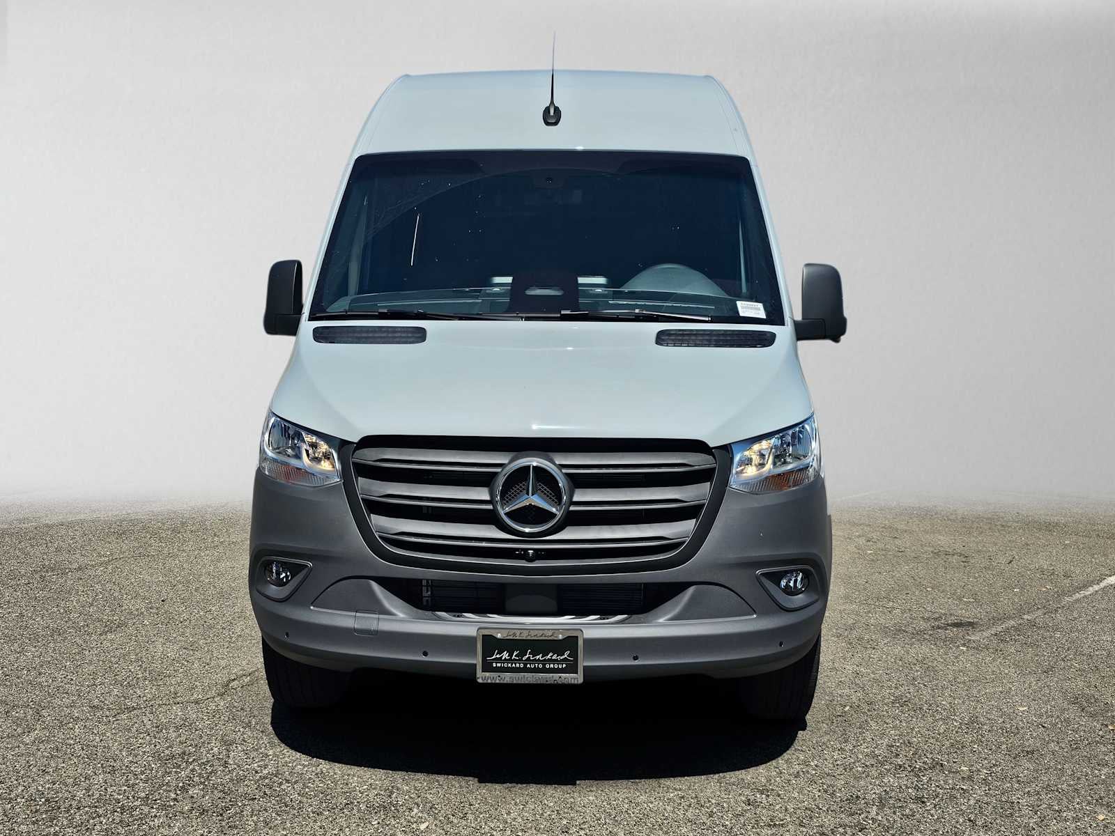 2026 Mercedes-Benz Sprinter 2500 Standard Roof I4 Diesel 144 RWD