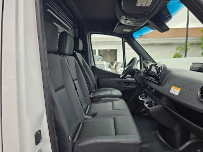 2026 Mercedes-Benz Sprinter 2500 Standard Roof I4 Diesel 144 RWD