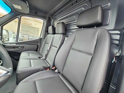 2026 Mercedes-Benz Sprinter 2500 Standard Roof I4 Diesel 144 RWD