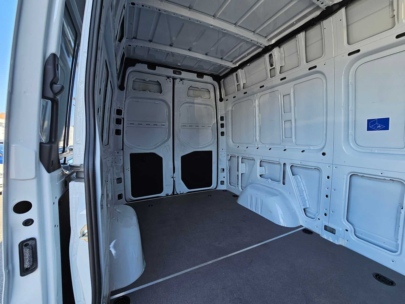 2025 Mercedes-Benz Sprinter Cargo Van 2500 Standard Roof I4 Diesel 144 RWD