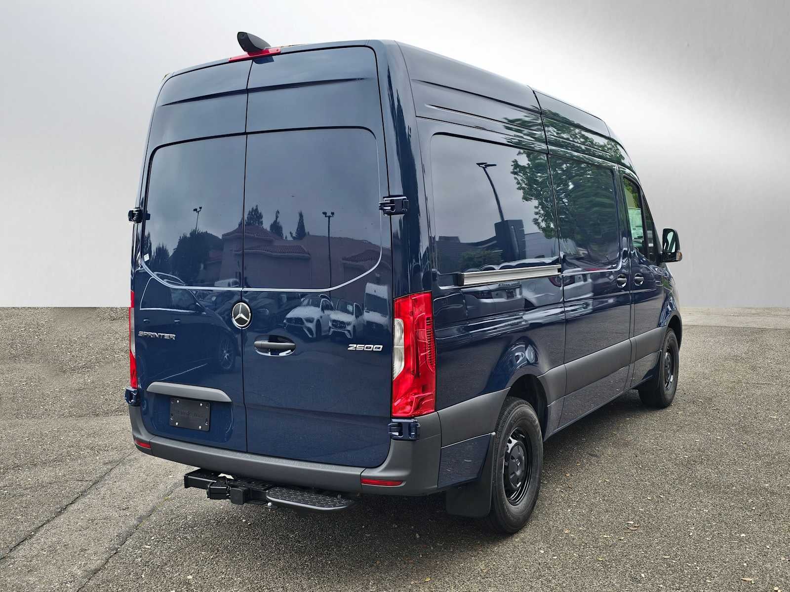 2025 Mercedes-Benz Sprinter Cargo Van 2500 Standard Roof I4 Diesel 144 RWD