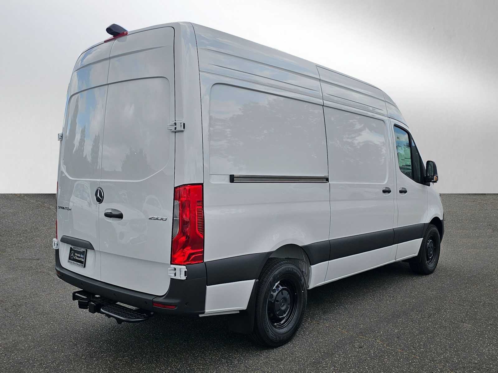 2026 Mercedes-Benz Sprinter 2500 Standard Roof I4 Diesel 144 RWD