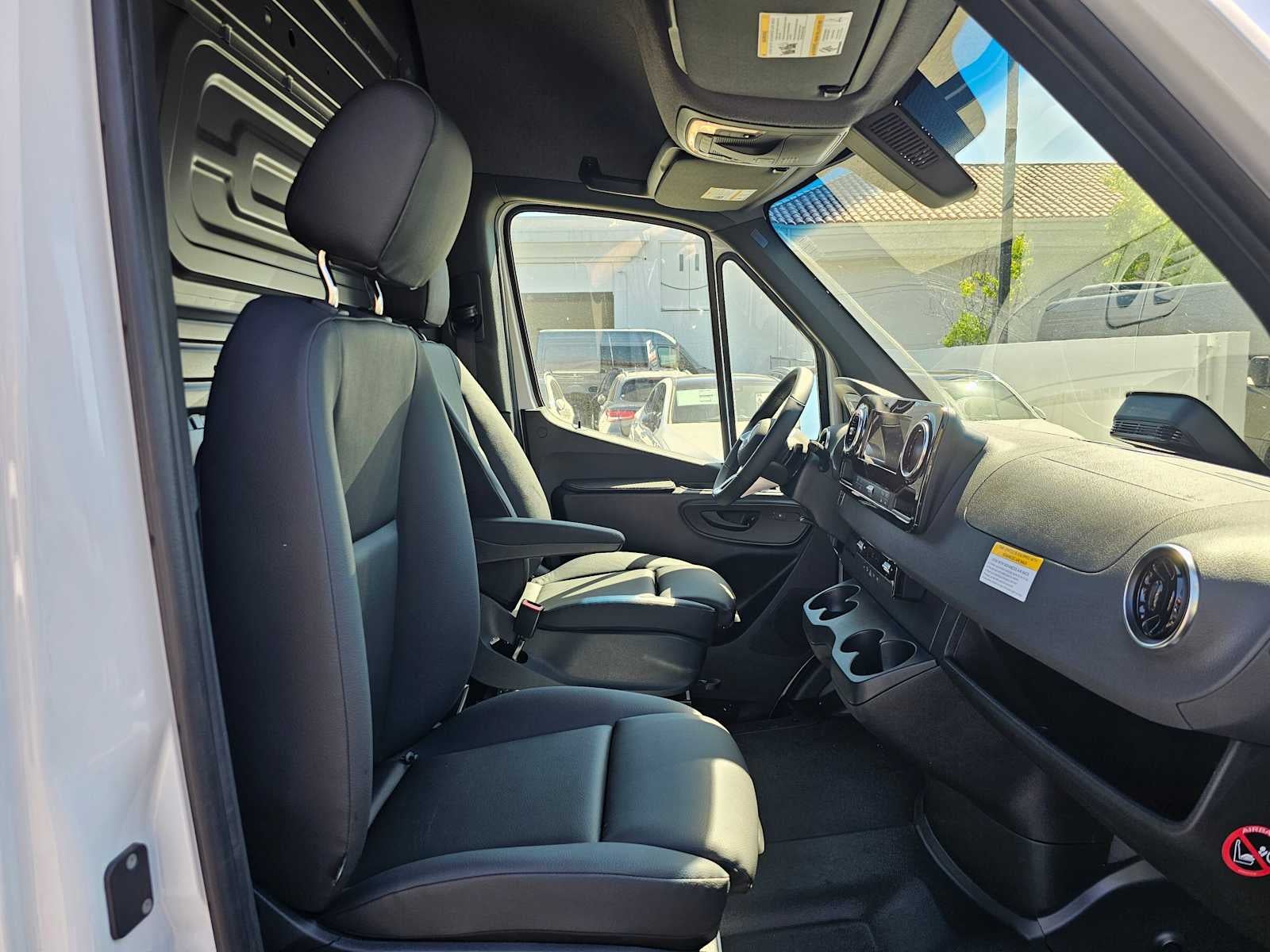 2026 Mercedes-Benz Sprinter 2500 Standard Roof I4 Diesel 144 RWD