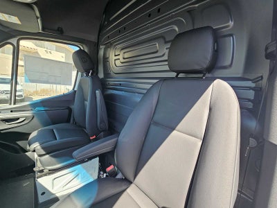 2026 Mercedes-Benz Sprinter 2500 Standard Roof I4 Diesel 144 RWD