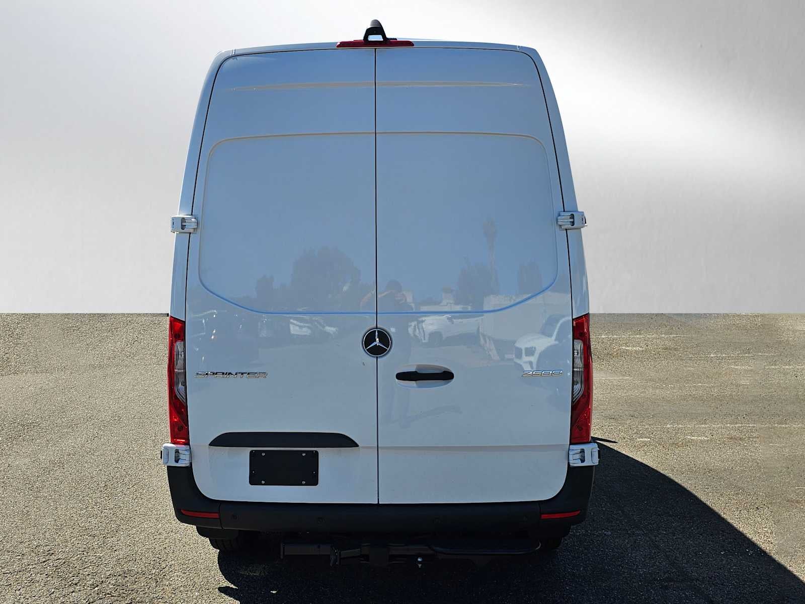 2026 Mercedes-Benz Sprinter 2500 Standard Roof I4 Diesel 144 RWD