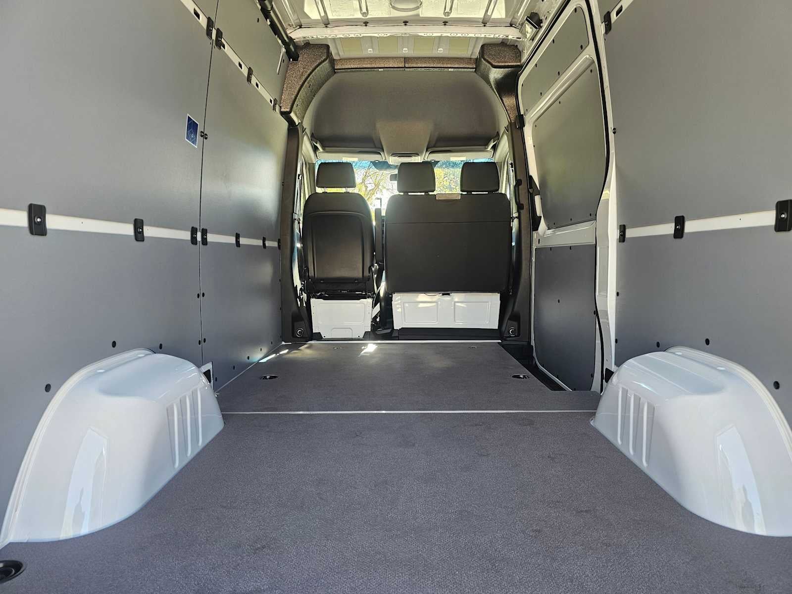 2026 Mercedes-Benz Sprinter 2500 Standard Roof I4 Diesel 144 RWD