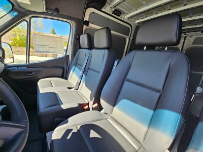 2026 Mercedes-Benz Sprinter 2500 Standard Roof I4 Diesel 144 RWD