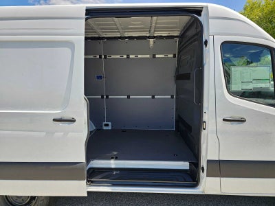 2026 Mercedes-Benz Sprinter 2500 Standard Roof I4 Diesel 144 RWD