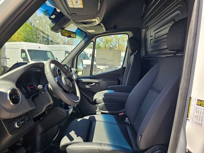 2026 Mercedes-Benz Sprinter 2500 Standard Roof I4 Diesel 144 RWD