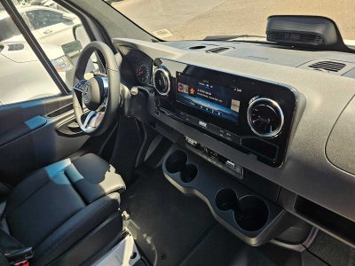 2026 Mercedes-Benz Sprinter 2500 Standard Roof I4 Diesel 144 RWD