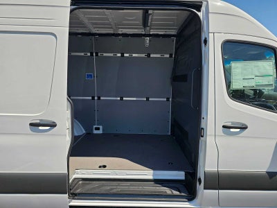 2026 Mercedes-Benz Sprinter 2500 Standard Roof I4 Diesel 144 RWD
