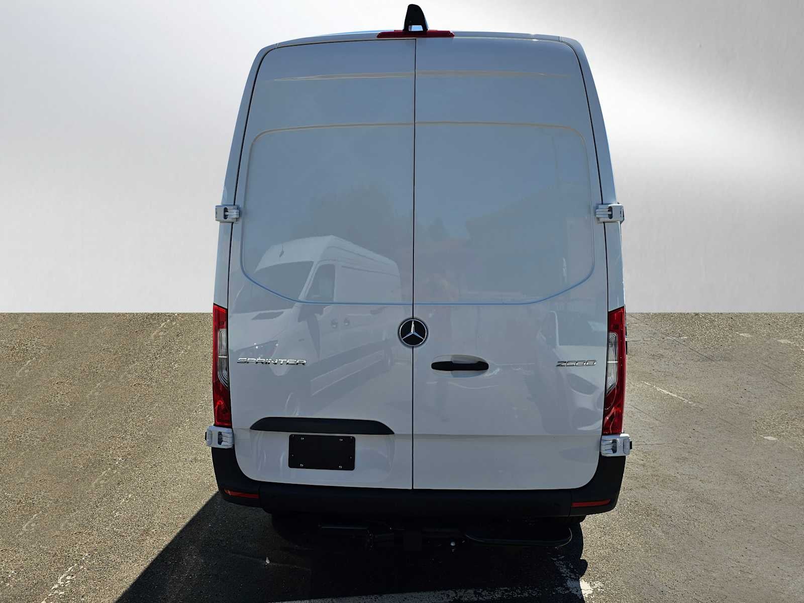 2026 Mercedes-Benz Sprinter 2500 Standard Roof I4 Diesel 144 RWD