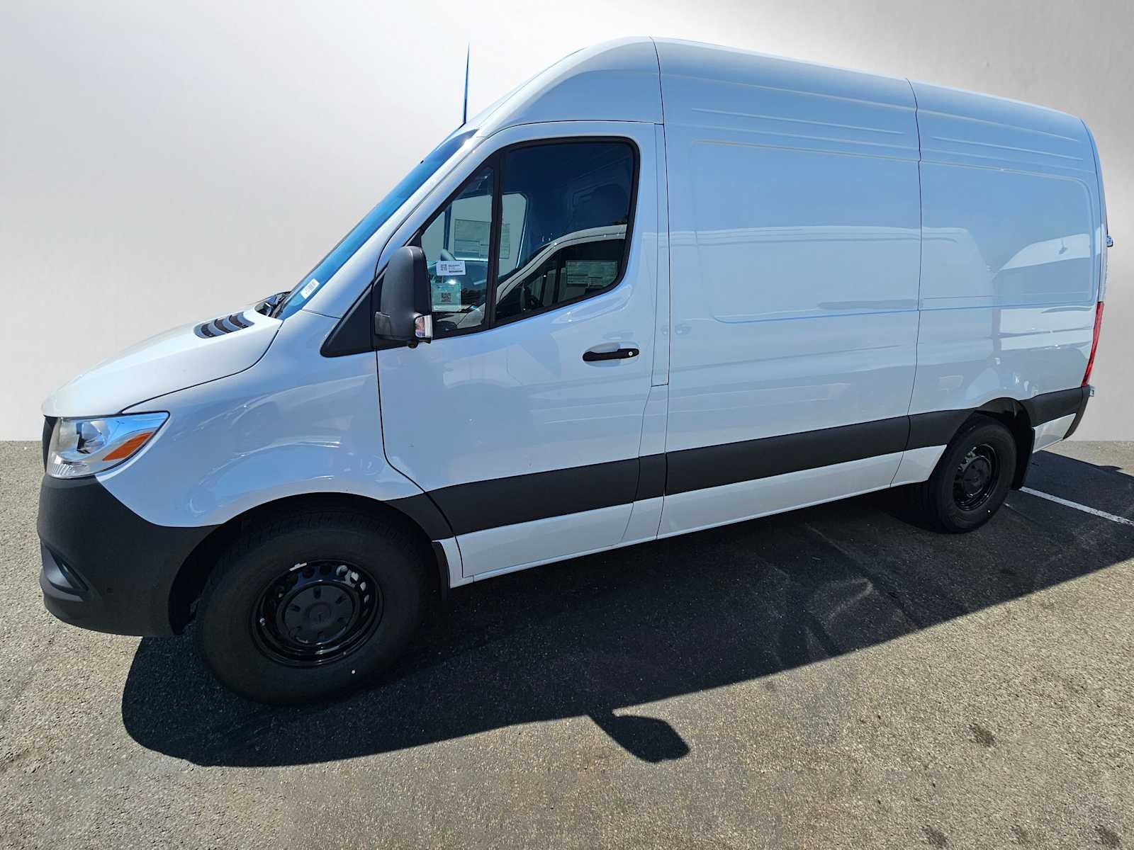 2026 Mercedes-Benz Sprinter 2500 Standard Roof I4 Diesel 144 RWD