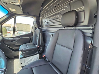 2026 Mercedes-Benz Sprinter 2500 Standard Roof I4 Diesel HO 144 RWD