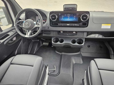 2026 Mercedes-Benz Sprinter 2500 Standard Roof I4 Diesel HO 144 RWD