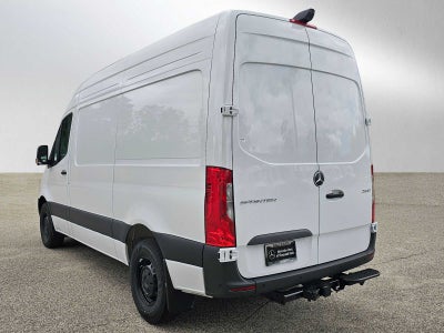 2026 Mercedes-Benz Sprinter 2500 Standard Roof I4 Diesel HO 144 RWD