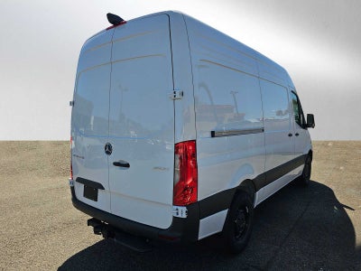 2026 Mercedes-Benz Sprinter 2500 Standard Roof I4 Diesel HO 144 RWD
