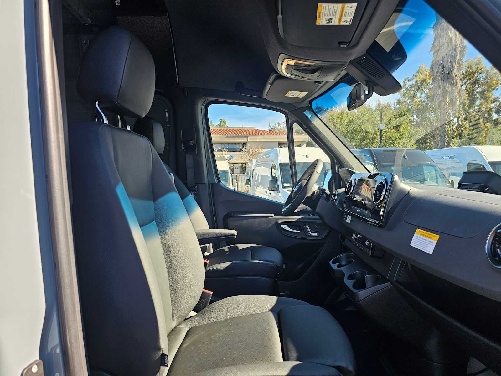 2026 Mercedes-Benz Sprinter 2500 Standard Roof I4 Diesel HO 144 AWD
