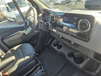 2026 Mercedes-Benz Sprinter 2500 Standard Roof I4 Diesel HO 144 AWD