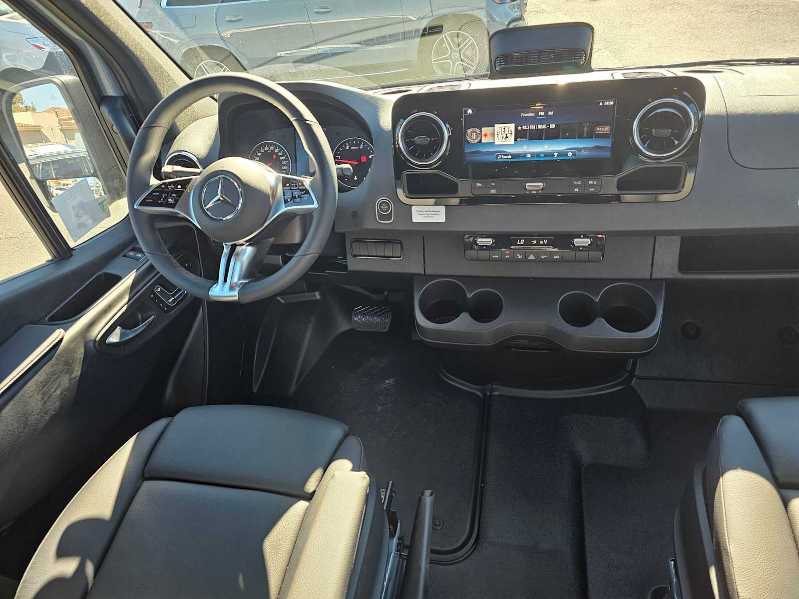 2026 Mercedes-Benz Sprinter 2500 Standard Roof I4 Diesel HO 144 AWD