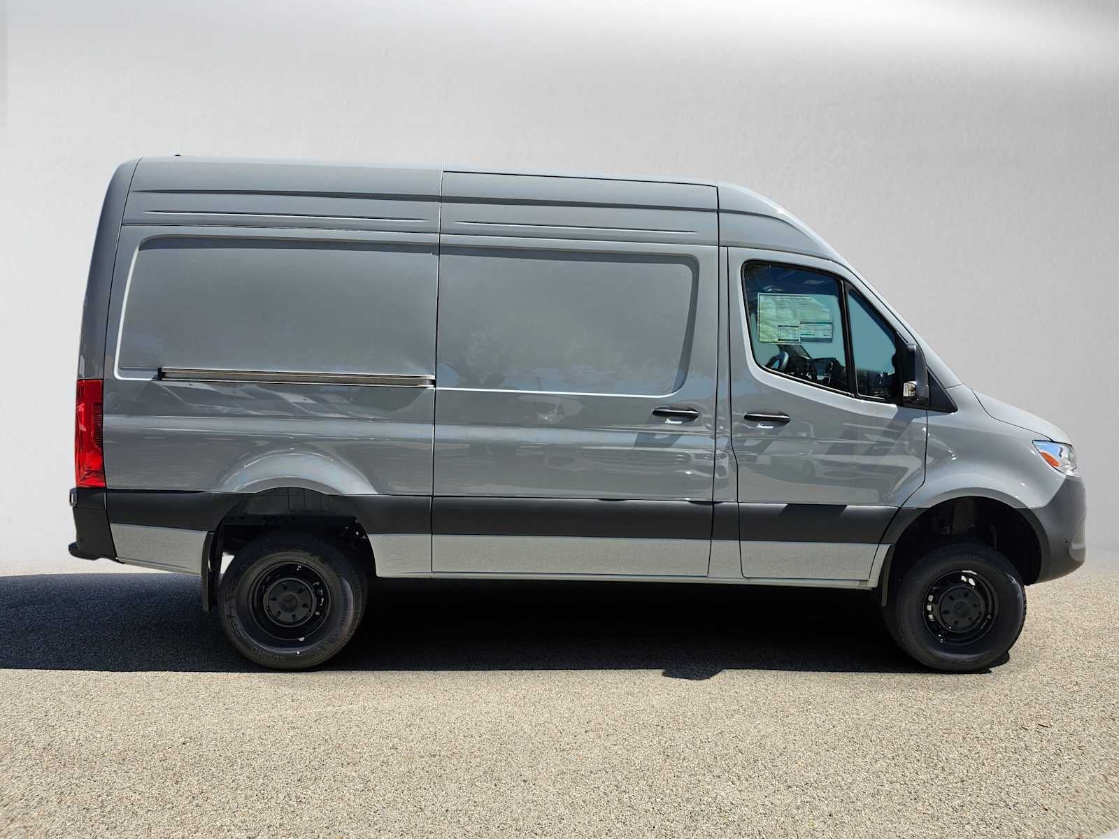 2025 Mercedes-Benz Sprinter Cargo Van 2500 Standard Roof I4 Diesel HO 144 AWD