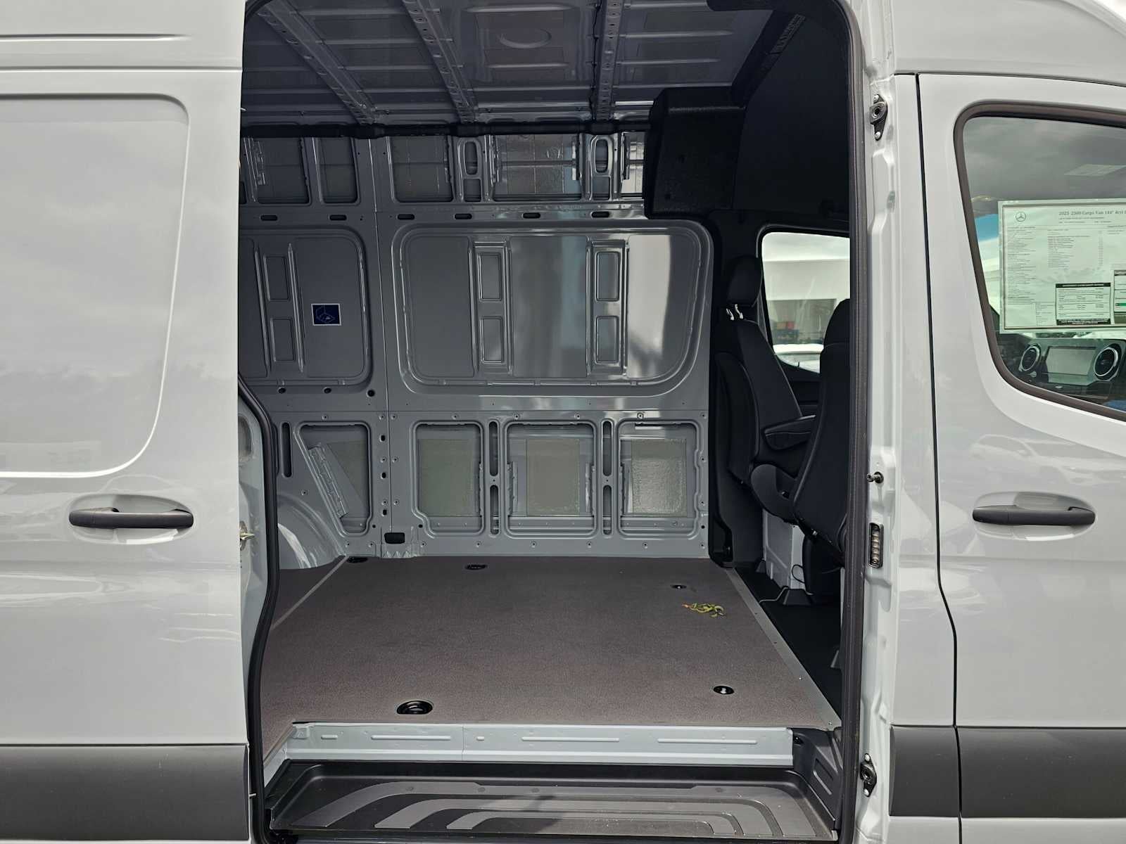 2025 Mercedes-Benz Sprinter Cargo Van 2500 Standard Roof I4 Diesel HO 144 AWD