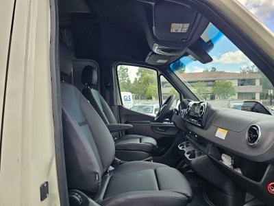 2026 Mercedes-Benz Sprinter 2500 Standard Roof I4 Diesel HO 144 AWD