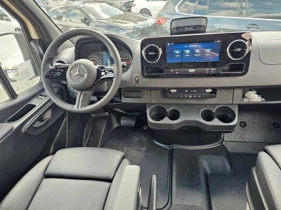 2026 Mercedes-Benz Sprinter 2500 Standard Roof I4 Diesel HO 144 AWD