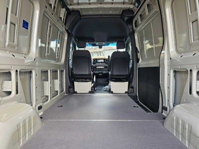 2026 Mercedes-Benz Sprinter 2500 Standard Roof I4 Diesel HO 144 AWD