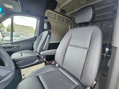 2026 Mercedes-Benz Sprinter 2500 Standard Roof I4 Diesel HO 144 AWD