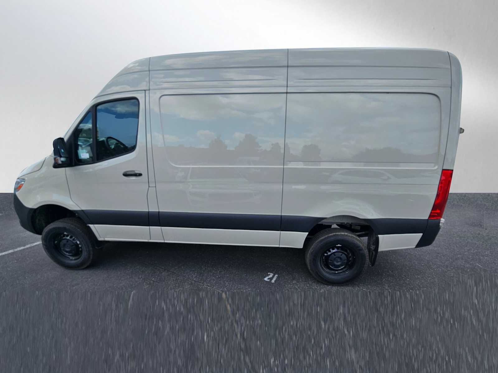 2026 Mercedes-Benz Sprinter 2500 Standard Roof I4 Diesel HO 144 AWD
