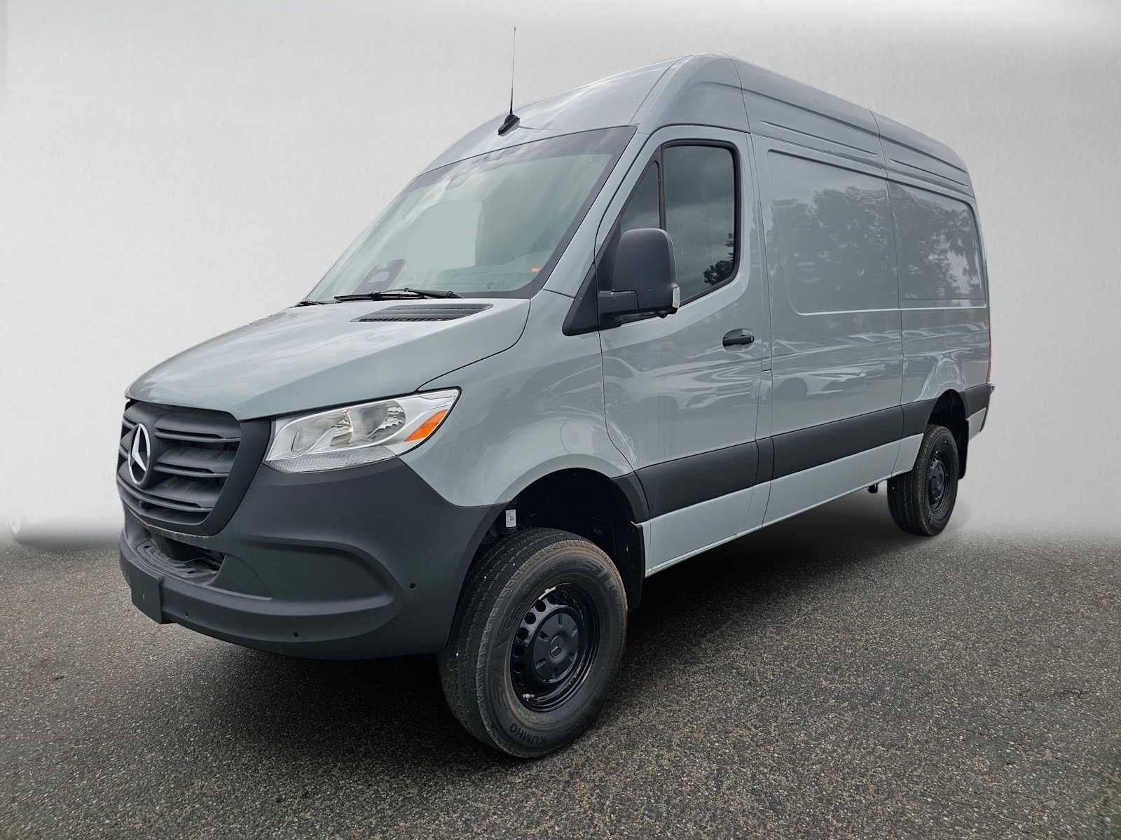 2025 Mercedes-Benz Sprinter Cargo Van 2500 Standard Roof I4 Diesel HO 144 AWD