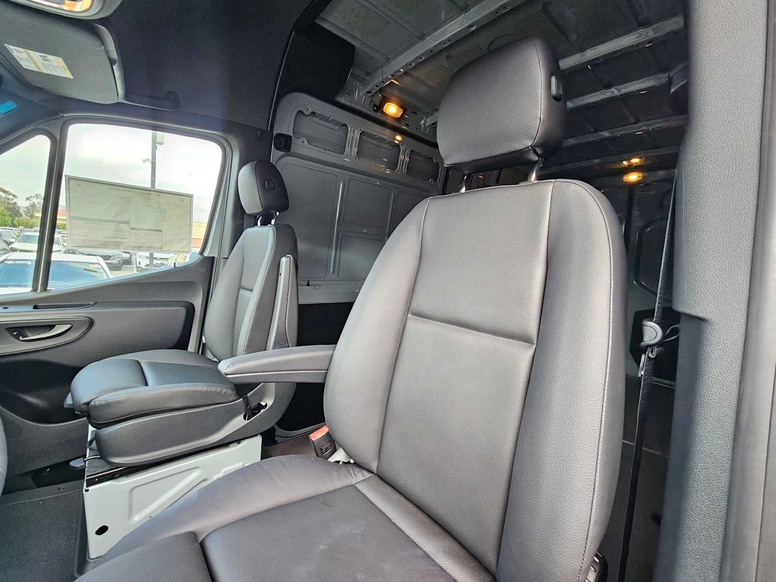 2025 Mercedes-Benz Sprinter Cargo Van 2500 Standard Roof I4 Diesel HO 144 AWD