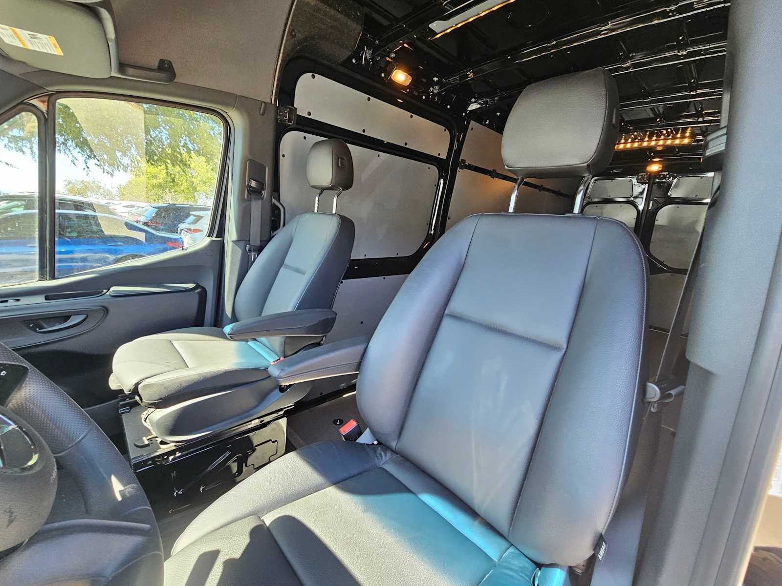 2025 Mercedes-Benz Sprinter Cargo Van 2500 High Roof I4 Diesel HO 170 RWD
