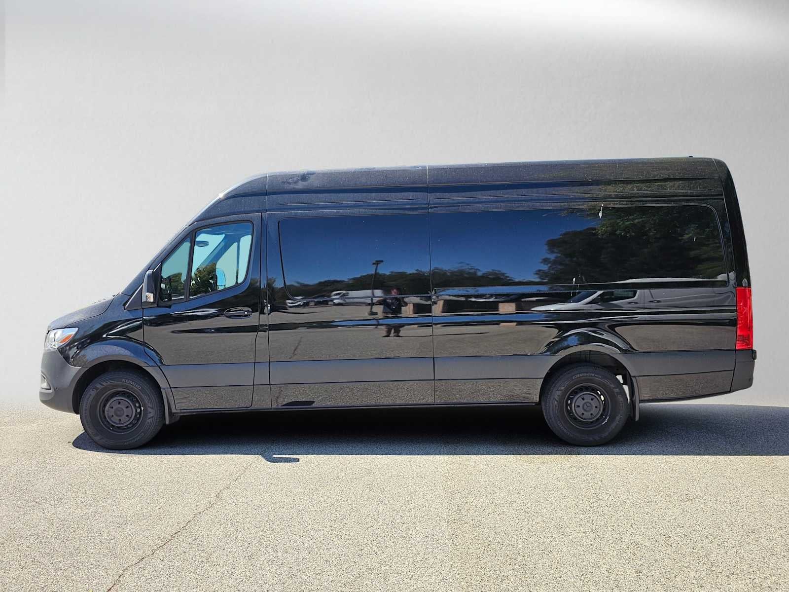 2025 Mercedes-Benz Sprinter Cargo Van 2500 High Roof I4 Diesel HO 170 RWD